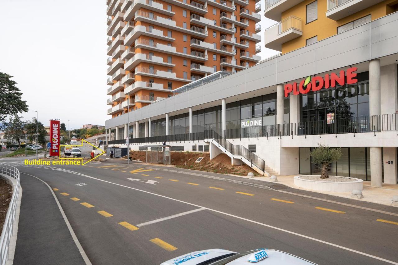 Mannequin: Sea View, Private Parking In The Garage Daire Rijeka Dış mekan fotoğraf